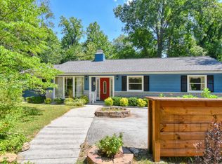 161 Outer Dr, Oak Ridge, TN 37830