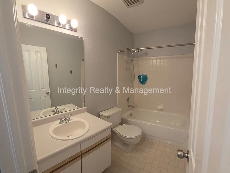 5056 Weeping Willow Cir — Photo 24