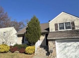 1 Gary Rd, Summit, NJ 07901