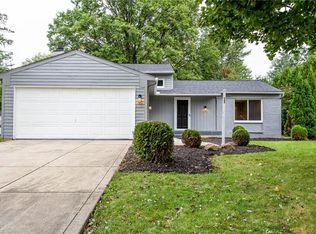 26934 Oxford Park Ln, Olmsted Township, OH 44138