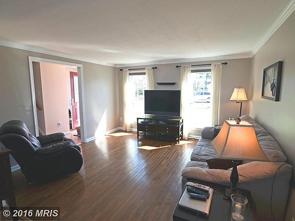 5th image of 2616 Bastian Ln