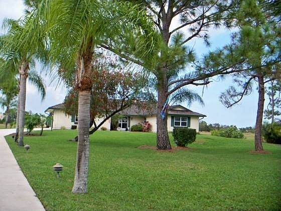 2nd image of 4251 SW Bimini Cir N