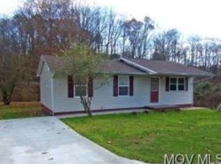 3276 Meadowview Dr, Parkersburg, WV 26104