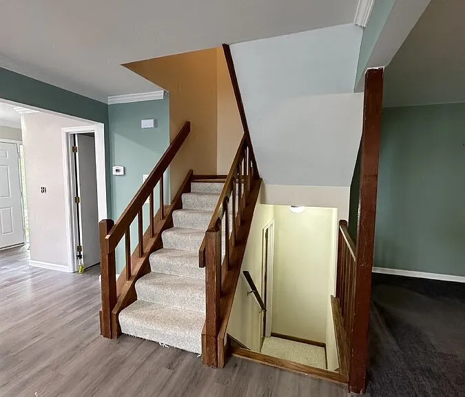 2384 Whitney Ct — Photo 9