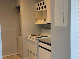 8710 SW 3rd St APT 201, Hollywood, FL 33025