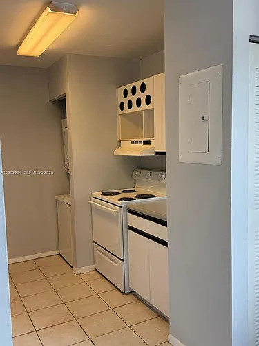 8710 SW 3rd St #201 Photo 1