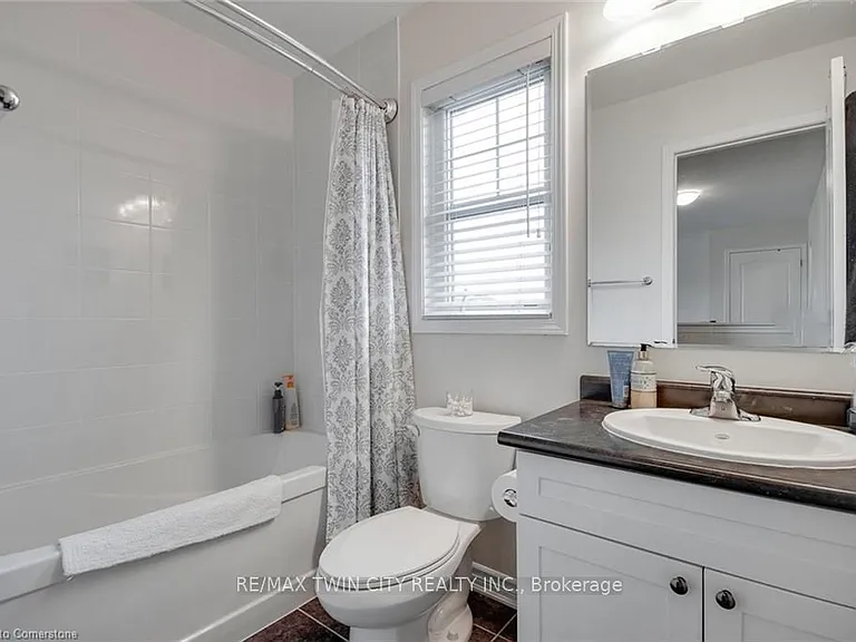 18 Blue Oak St — Photo 27
