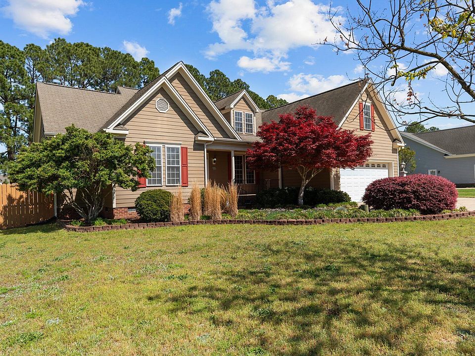 1st image of 140 Adams Pointe Ct