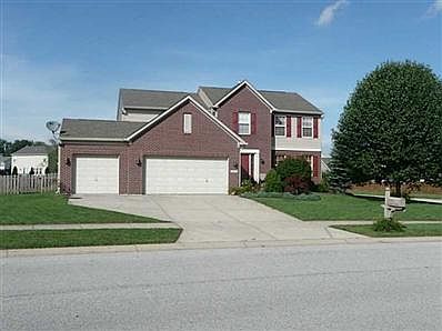 Exterior Front. 4 Bedrooms, Living room, Family Room, Unfinished Basement and 3 Car Attached Garage