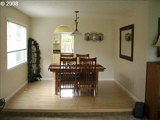 4th image of 2785 SE Willow Dr