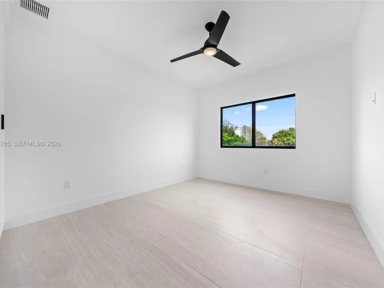 3189 SW 23rd St #LEFT — Photo 27