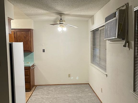 4th image of 2618 F St APT 6
