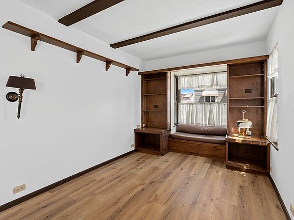 3rd image of 1107 Balboa Ave