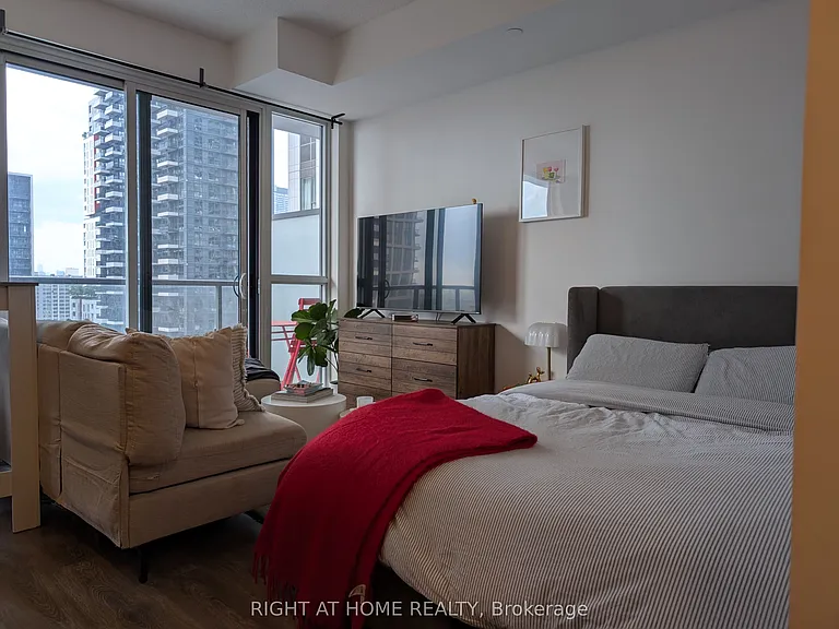 87 Peter St #2109 — Photo 5