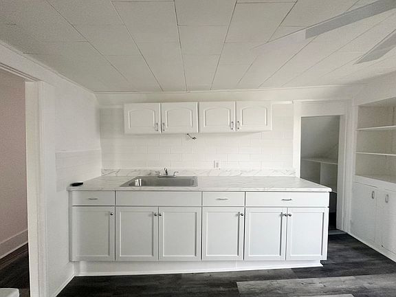 3rd image of 175 Woodland Ave #3