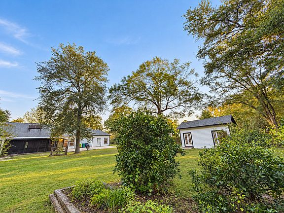 3rd image of 85216 Deleene Rd