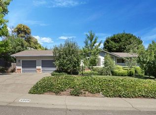 4908 Forrestal St, Fair Oaks, CA 95628