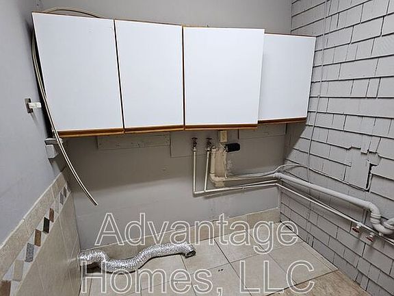 3rd image of 3803 Bell St APT 1