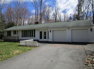 378 Preacher Hill Rd, Cresco, PA 18326