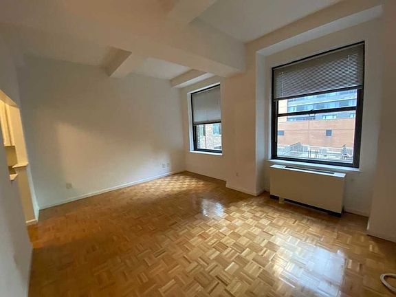 3rd image of 75 W 100th St #8J