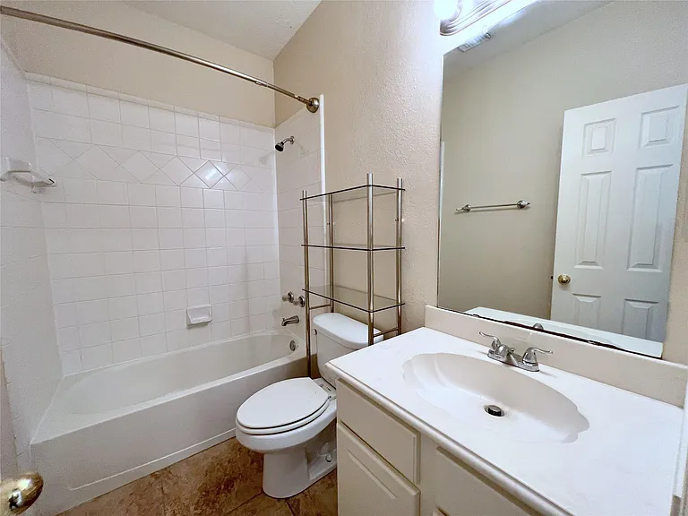 4723 Silverlake Dr — Photo 27