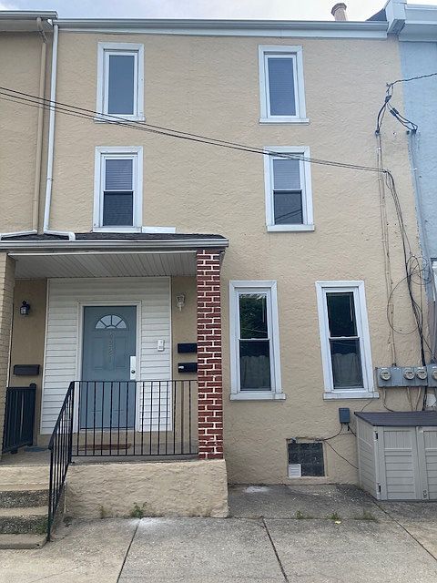 1st image of 4221 Boone St Floor 2