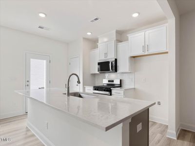 806 Kensley Grove Ln #8, Fuquay Varina, NC, 27526