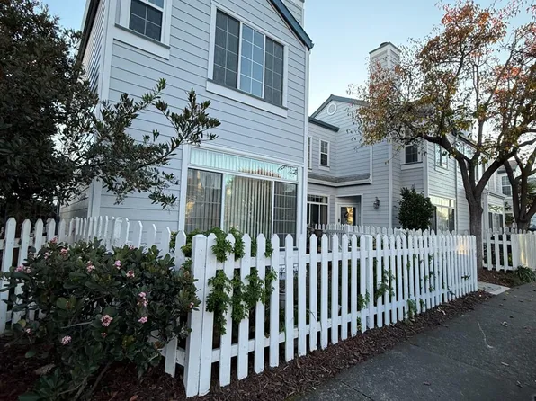 118 Commodore Dr, Richmond, CA 94804