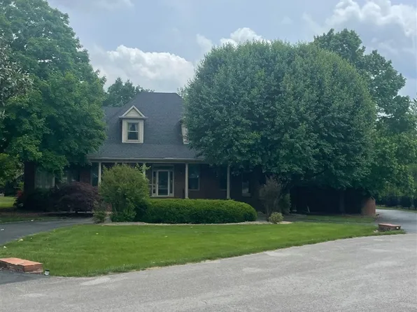 920 Smith Ct, Bowling Green, KY 42103