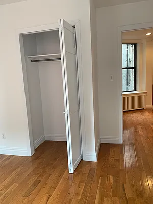 Rented by Chartwell Manhattan Realty | media 6