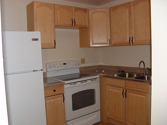 2nd image of 4511 McPherson Ave APT 304