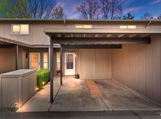 312 N Eagle Glen Ln, Eagle, ID 83616