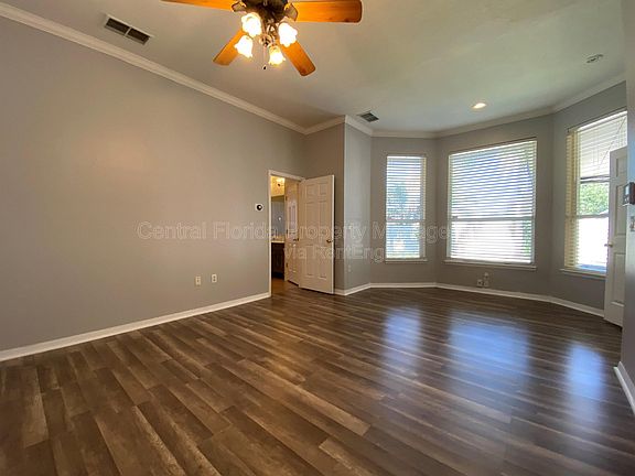 3rd image of 10885 Piping Rock Cir