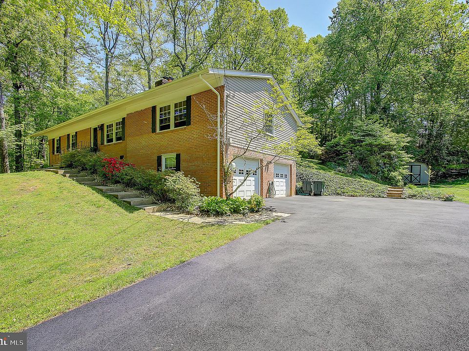 1st image of 7107 Knotty Oak Ln