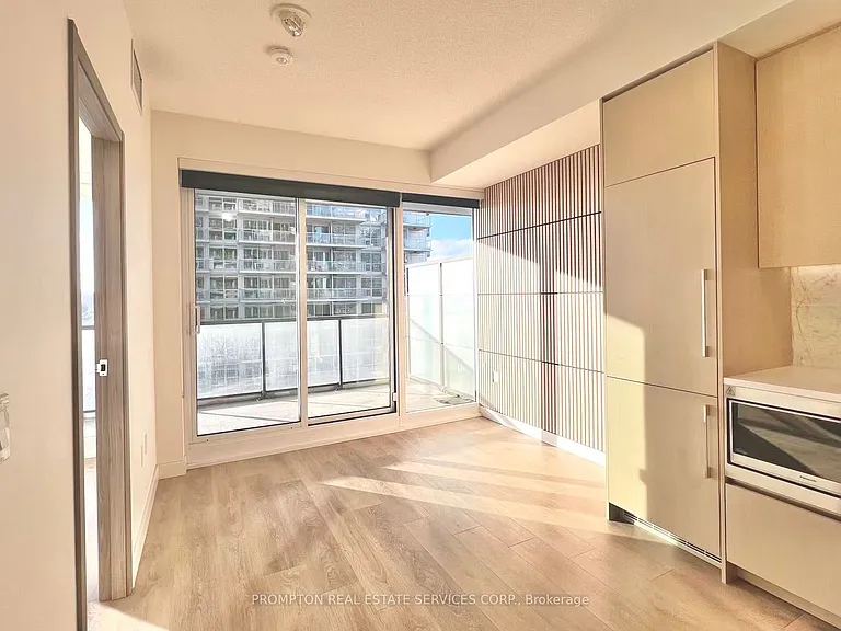 85 McMahon Dr #1507 — Photo 6