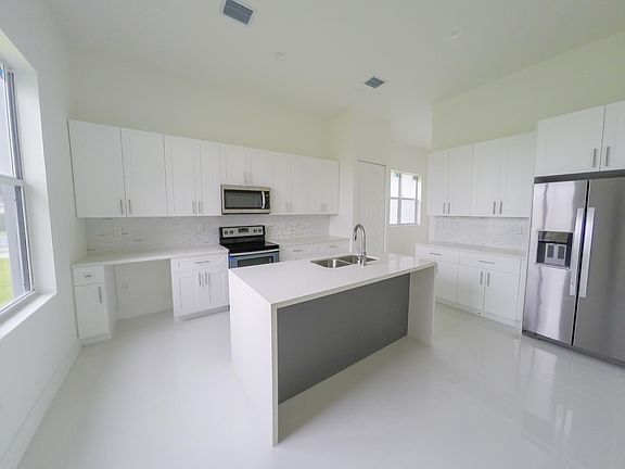 2nd image of 29606 SW 168th Ct