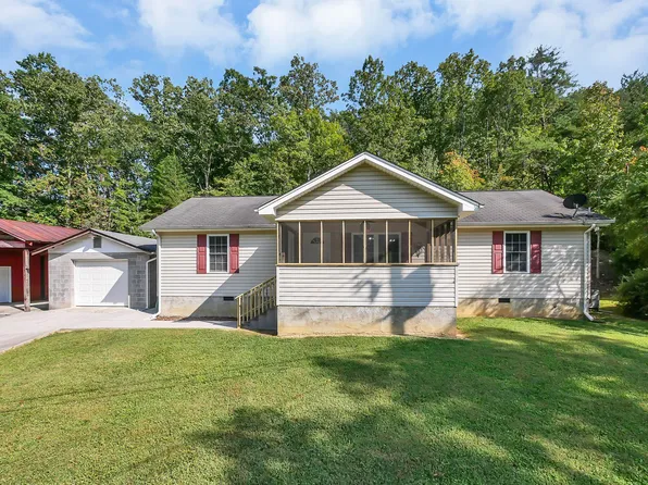 245 Page Ave, Trenton, GA 30752