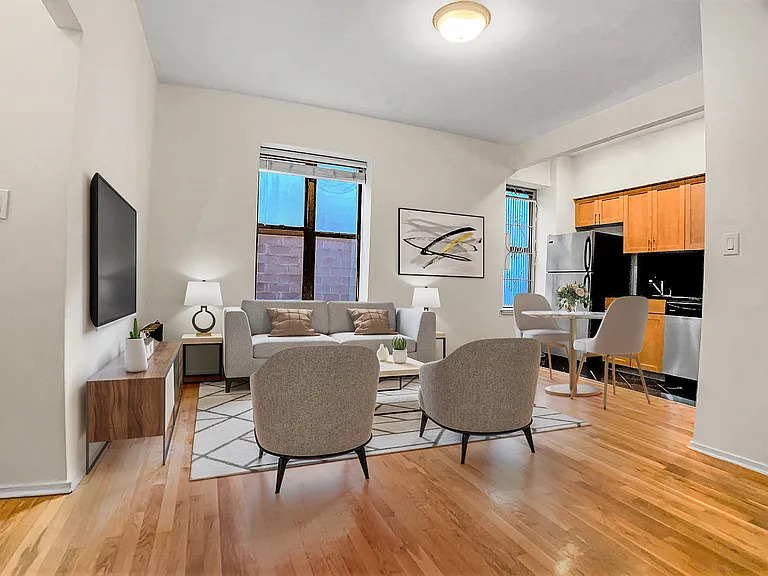 355 W 51st St #4 — Photo 1