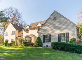 1 Hidden Spring Cir, Newtown Square, PA 19073