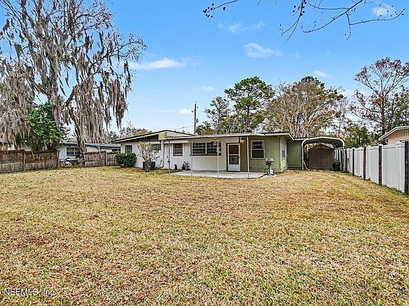 3rd image of 1028 LEGAY Avenue