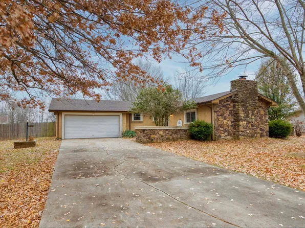 5308 S Cloverdale Lane, Battlefield, MO 65619