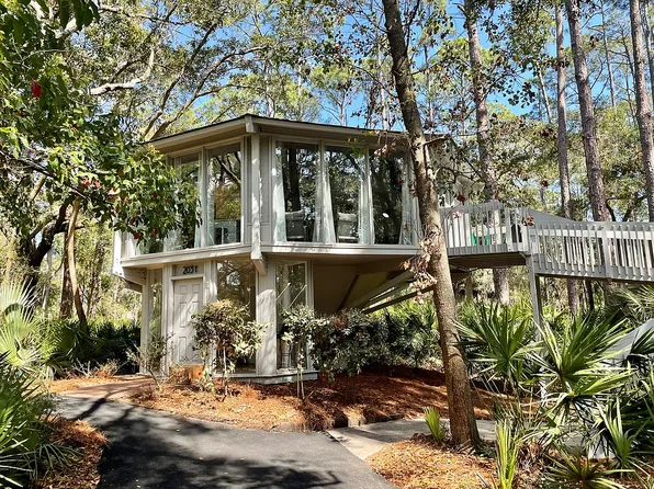 2031 Deer Island Rd, Hilton Head Island, SC 29928
