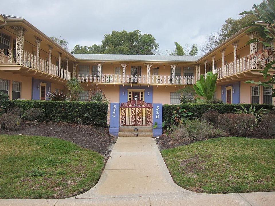 520 Broadway Ave Condo