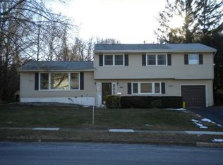 8 Sullivan Way, East Brunswick, NJ 08816