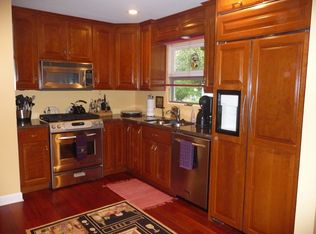 4053 Glendenning Rd, Downers Grove, IL 60515