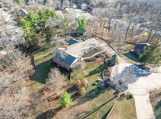 415 Shagbark Rd, Jefferson City, MO