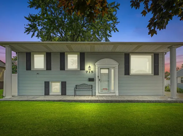 715 Rogers Rd, Romeoville, IL 60446