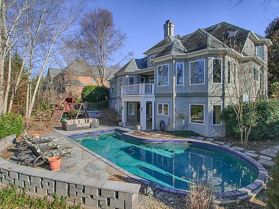 2nd image of 7339 Bellingham Dr