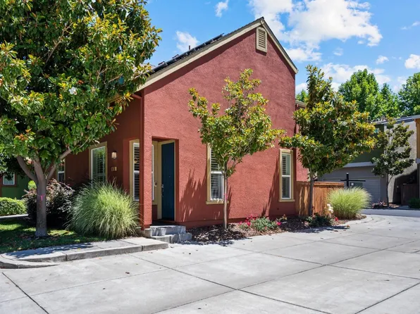 876 Graphite Ln, West Sacramento, CA 95691