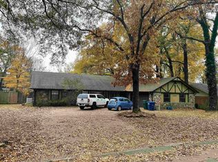 2009 Hutto St, Conway, AR 72032